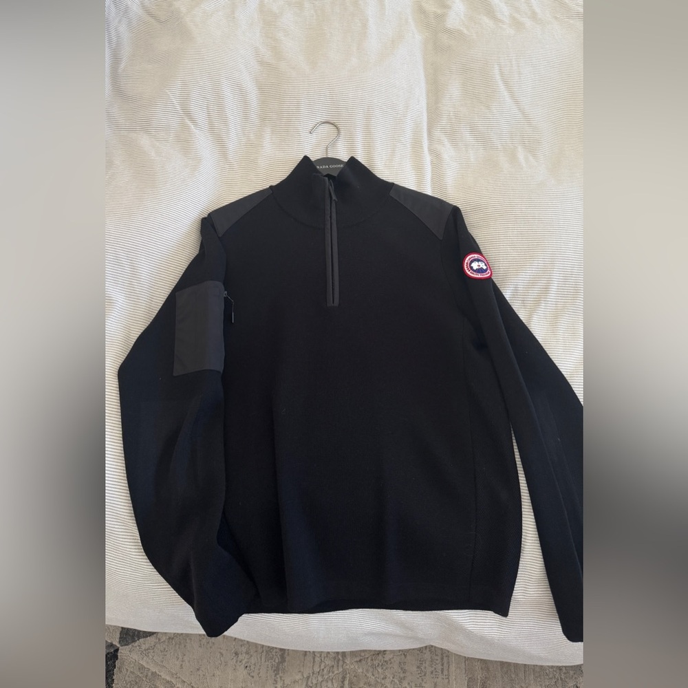 Men’s Stormont 1/4 Zip Sweater — Medium